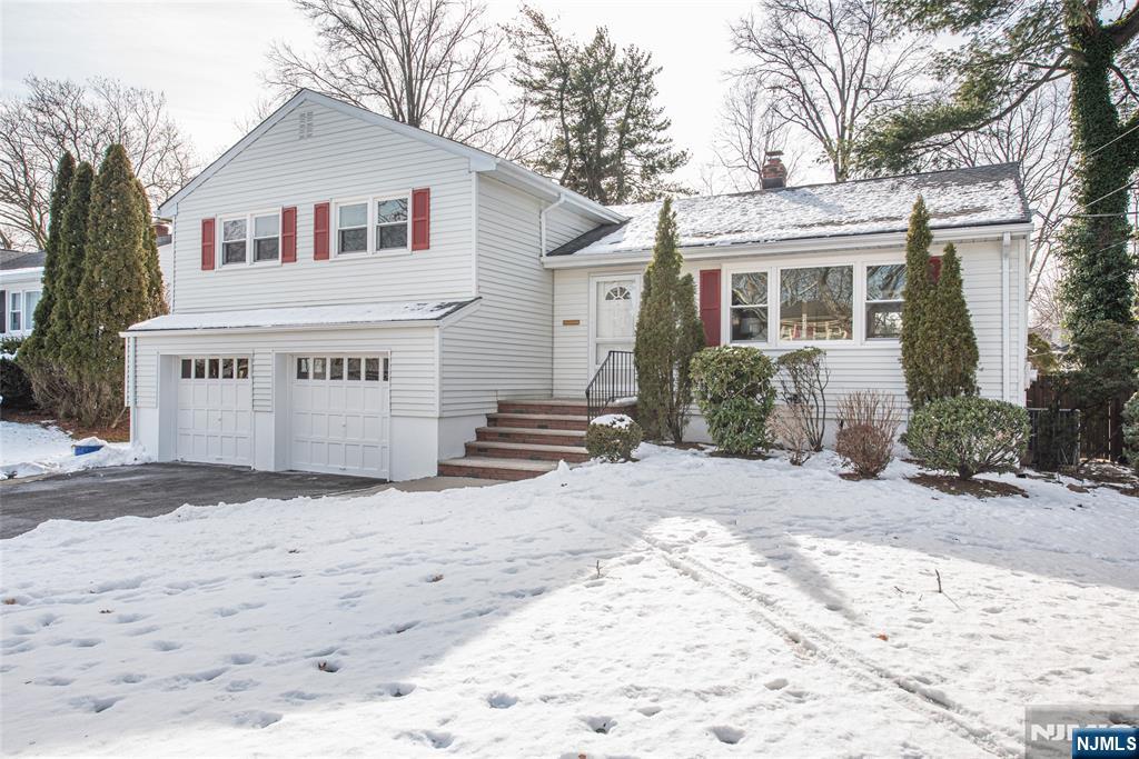 Homes for sale in Montclair, NJ | 33 Tuers Pl, Montclair, NJ 07043 | MLS# 26002905