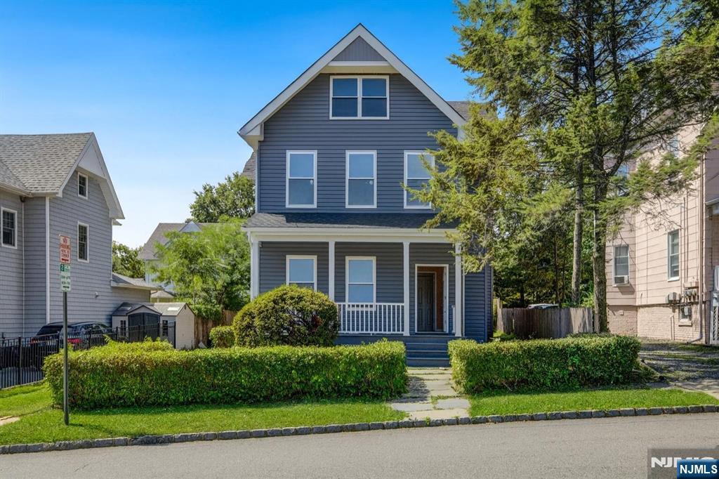 Homes for sale in Montclair, NJ | 153 Walnut St, Montclair, NJ 07042 | MLS# 26002907