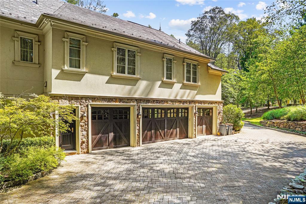 15 N Church Road, Saddle River, NJ 07458 Listing Photo  41