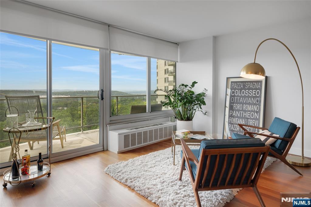 2000 Linwood Avenue, Fort Lee, NJ, 07024