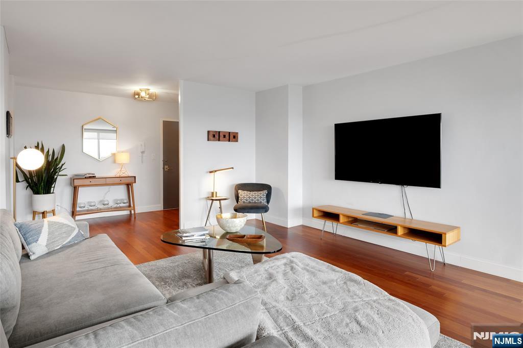 Homes for sale in Verona, NJ | 1 Claridge Dr #723, Verona, NJ 07044 | MLS# 26002933