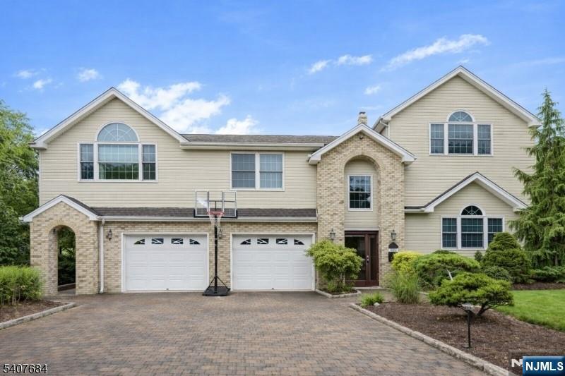 637 Jefferson Ave, Elizabeth City, NJ, 07201-1203