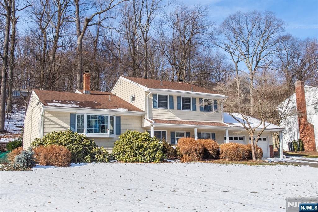 Homes for sale in Twp Of Washington, NJ | 686 Kennedy Dr, Twp Of Washington, NJ 07676 | MLS# 26002949