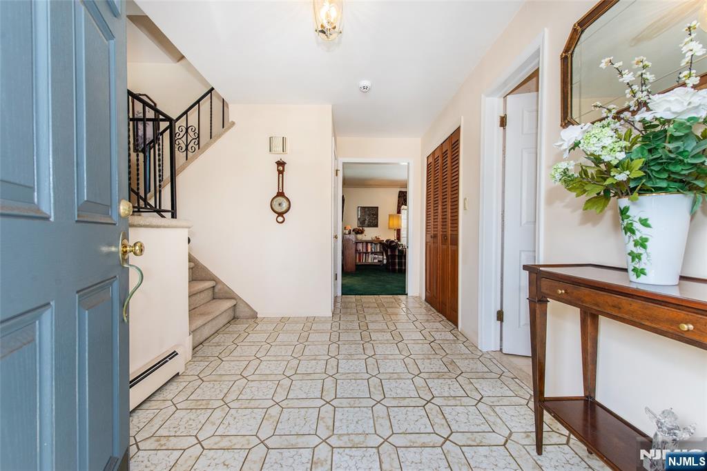 Homes for sale in Twp Of Washington, NJ | 686 Kennedy Dr, Twp Of Washington, NJ 07676 | MLS# 26002949