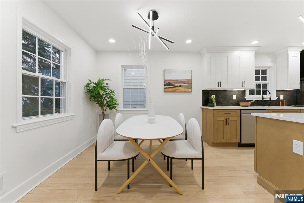 Homes for sale in Verona, NJ | 33 Lincoln St, Verona, NJ 07044 | MLS# 26002960