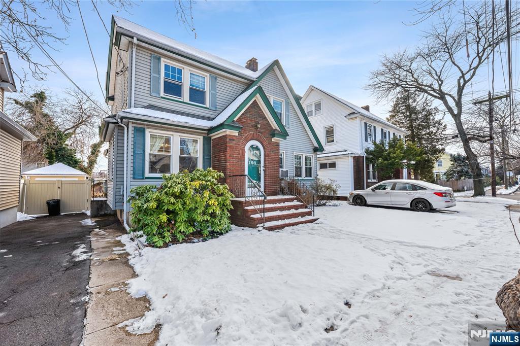 Homes for sale in Elizabeth, NJ | 305 Hillside Rd, Elizabeth, NJ 07208 | MLS# 26002961