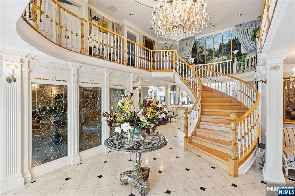 12 E Saddle River Road - Photo 2