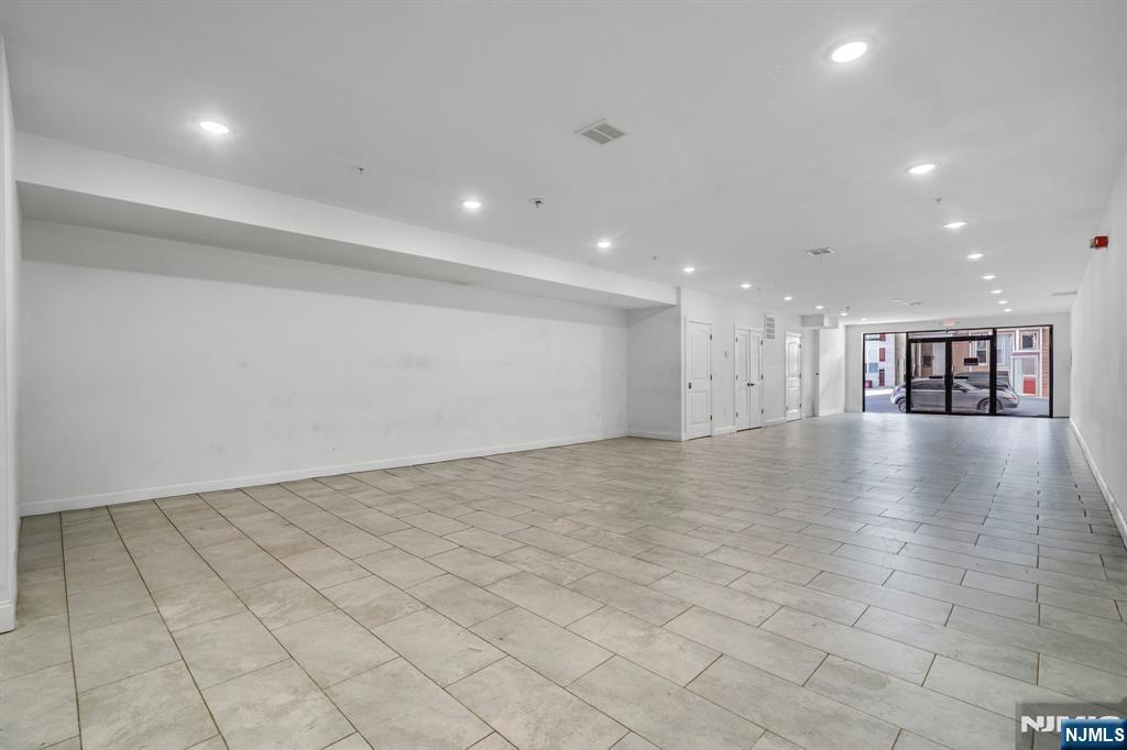 420 18th Avenue - Photo 4