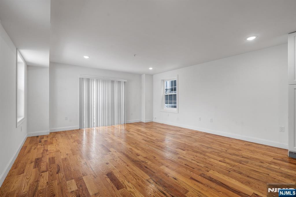 420 18th Avenue - Photo 5