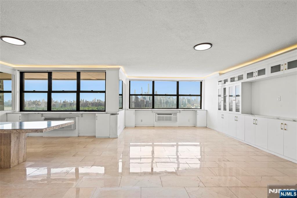 1486 Windsor, Teaneck, NJ, 07666