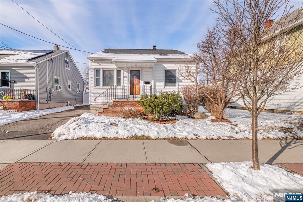 Homes for sale in Woodland Park, NJ | 1094 Mcbride Ave, Woodland Park, NJ 07424 | MLS# 26003036