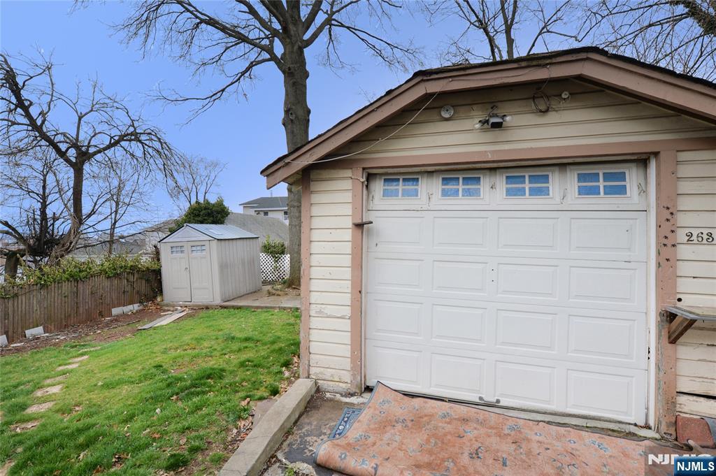 garage