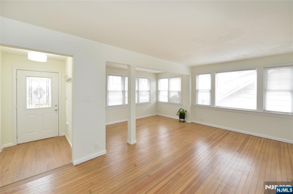 263 Sutton Avenue - Photo 4