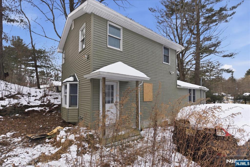 1836 Clinton Road - Photo 2