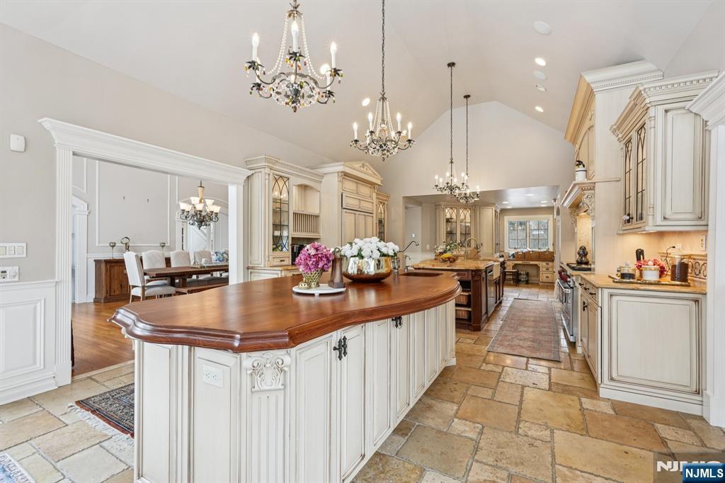 8 Church Court, Closter, NJ, 07624