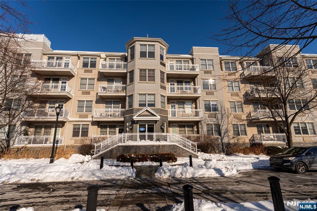 $349,900 Condo
