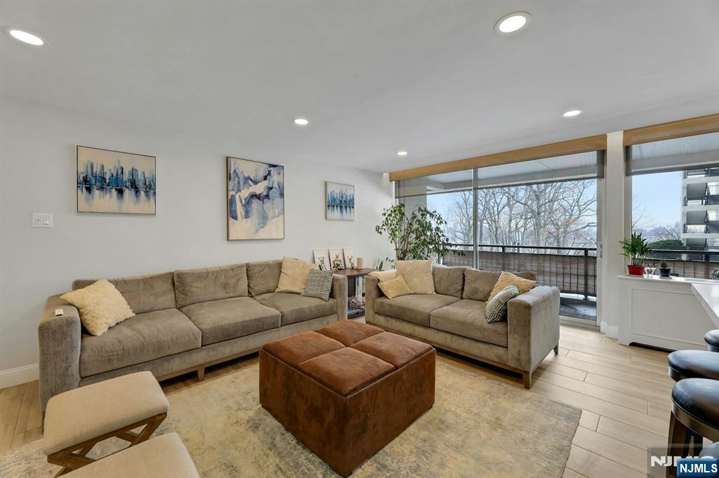 2 Horizon Road, ##G-1, Fort Lee, NJ 07024 Listing Photo  13