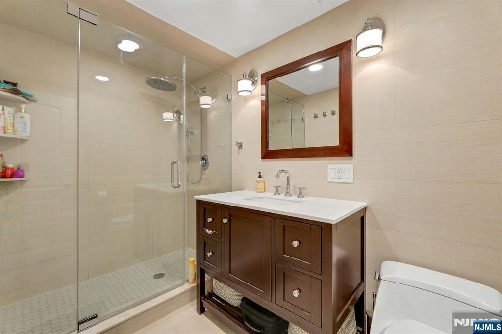 2 Horizon Road, ##G-1, Fort Lee, NJ 07024 Listing Photo  33