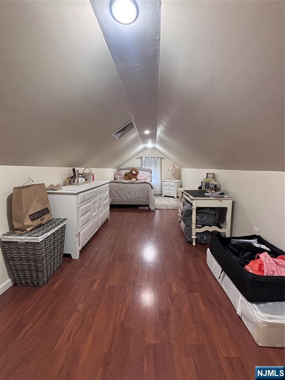 365 10th Avenue — photo 38