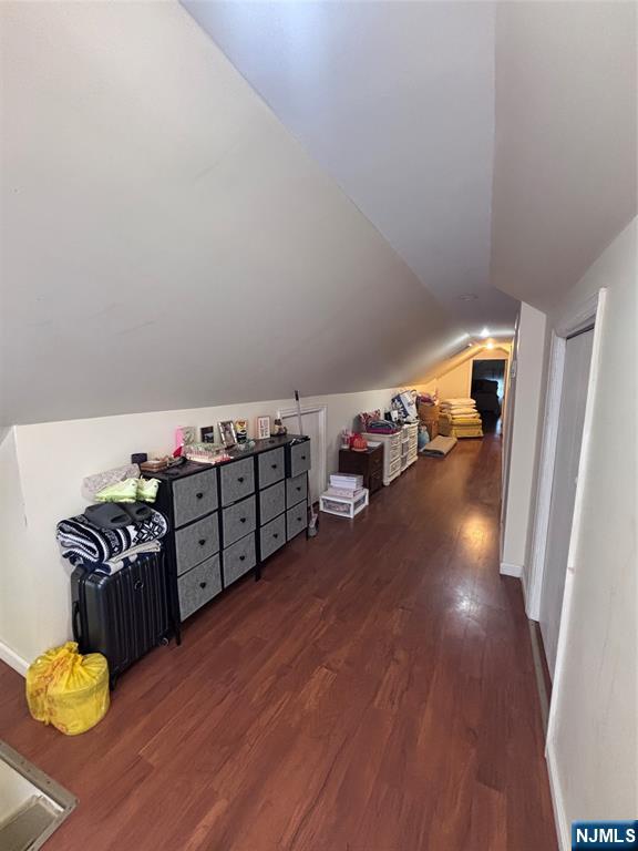 365 10th Avenue — photo 39