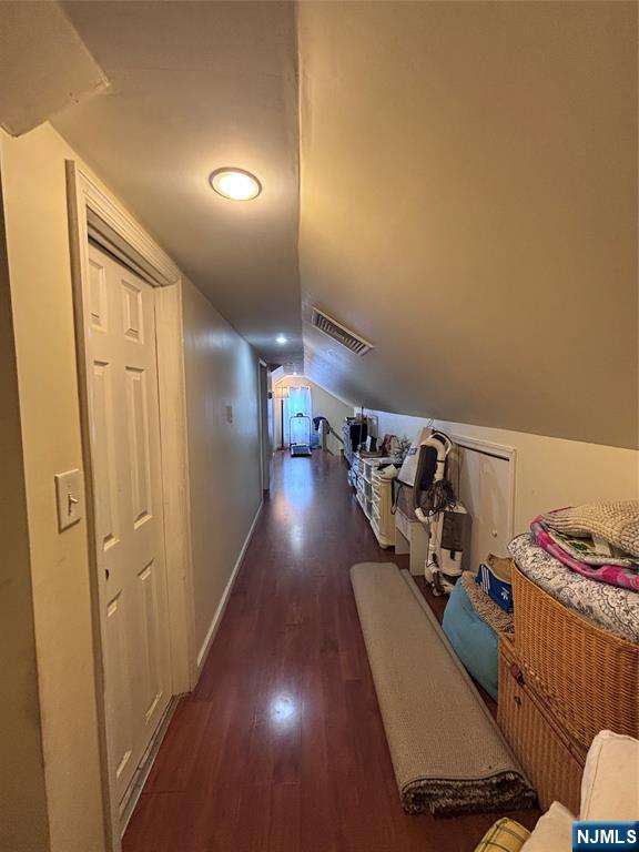365 10th Avenue — photo 42