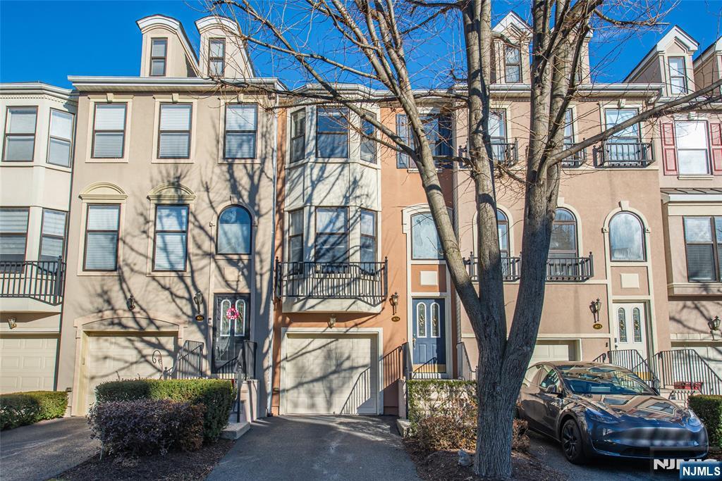 100 Old Palisade Road UNIT 1402, Fort Lee, NJ, 07024