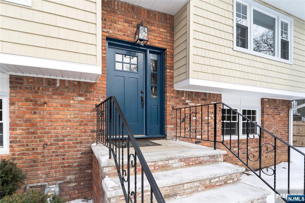 Homes for sale in East Hanover Twp, NJ | 12 Roosevelt Ave, East Hanover Twp, NJ 07936 | MLS# 26003189