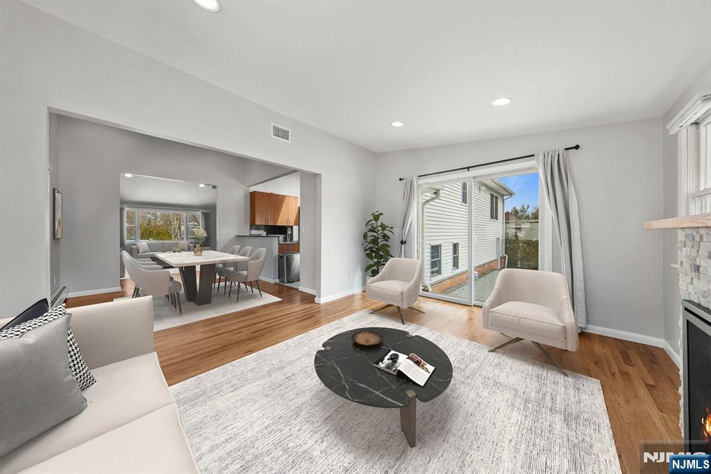 206 Harwood Place, Paramus, NJ, 07652