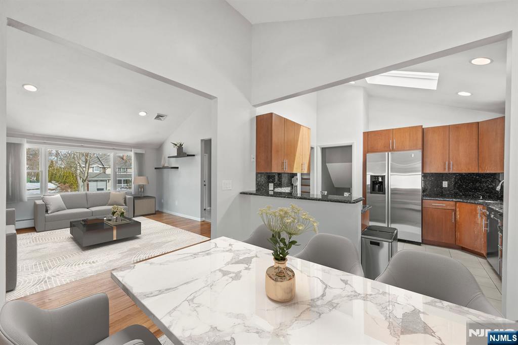 206 Harwood Place, Paramus, NJ, 07652