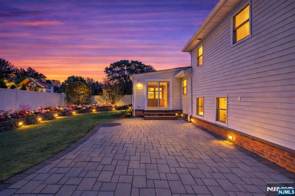 206 Harwood Place, Paramus, NJ, 07652