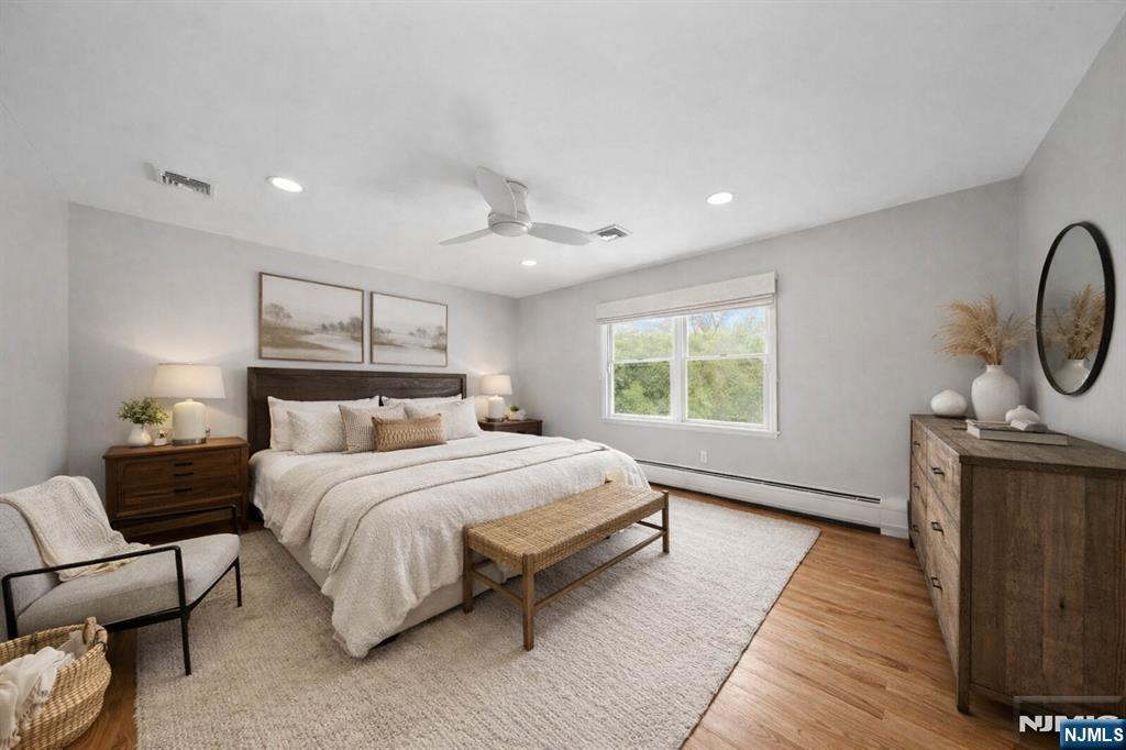 206 Harwood Place, Paramus, NJ, 07652