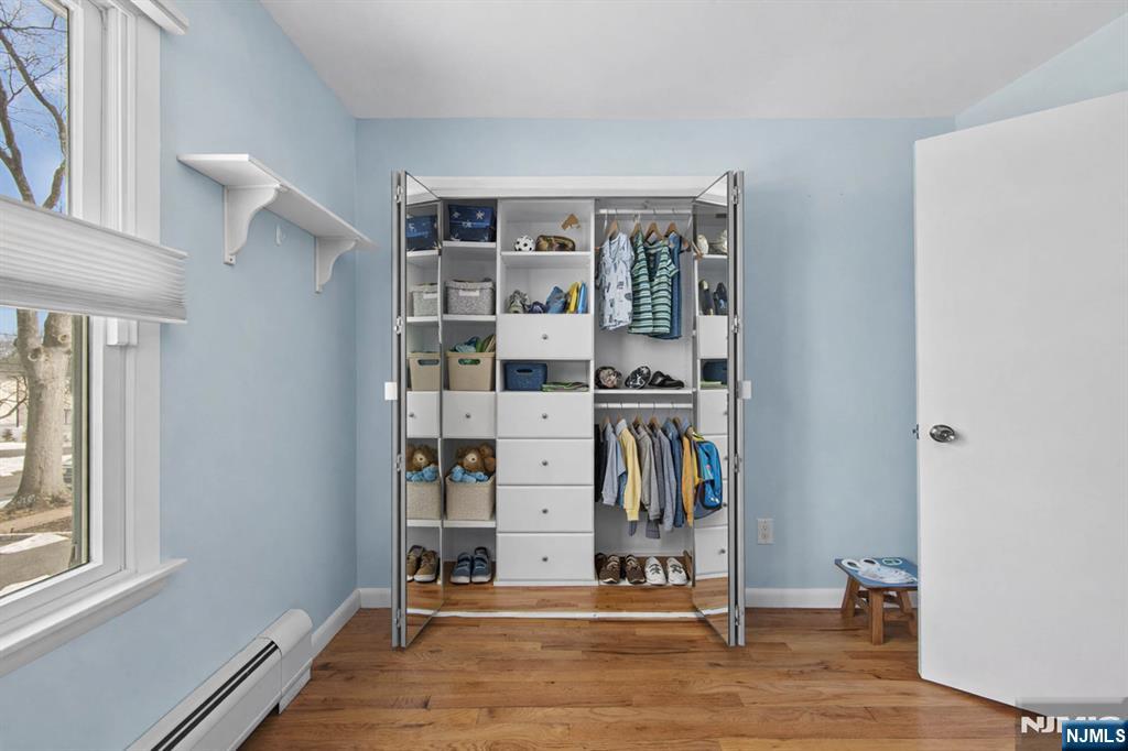 206 Harwood Place, Paramus, NJ, 07652