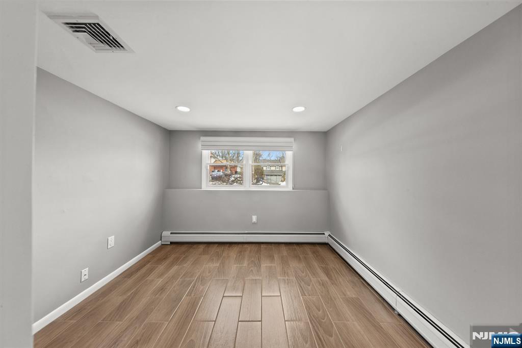 206 Harwood Place, Paramus, NJ, 07652