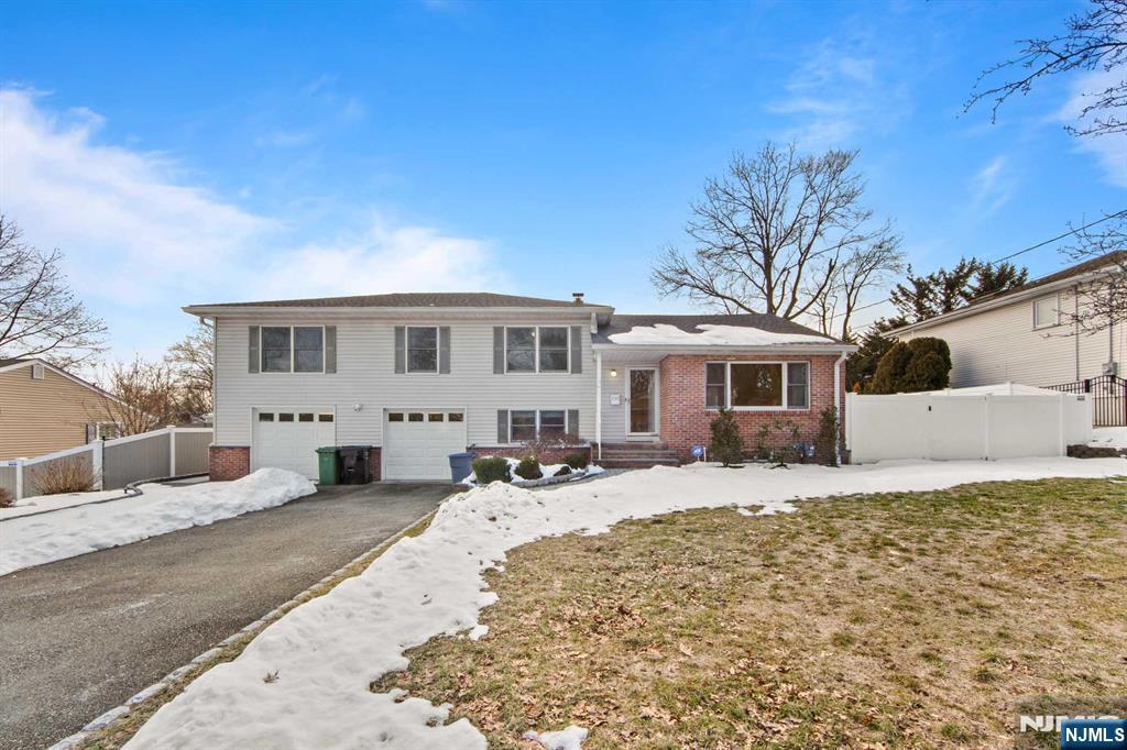 206 Harwood Place, Paramus, NJ, 07652