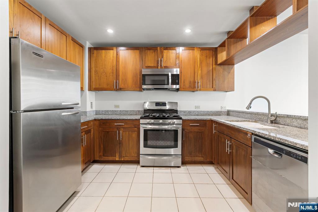 20 Newport Parkway #1209