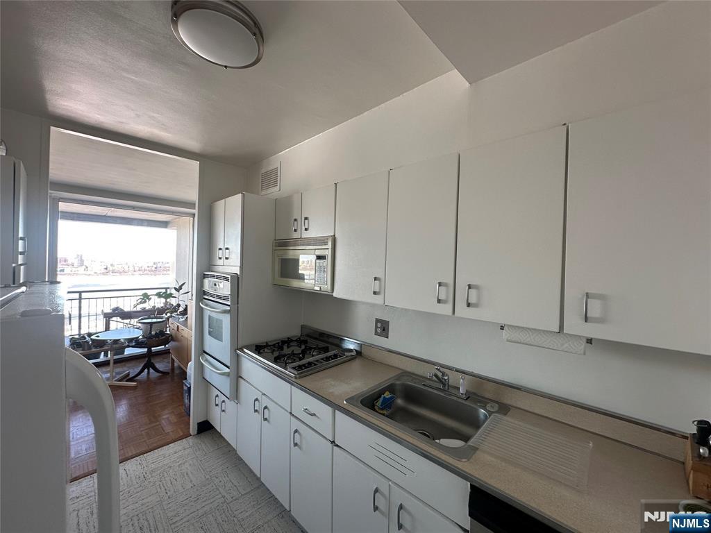 1 Horizon Road 1025 - Photo 4