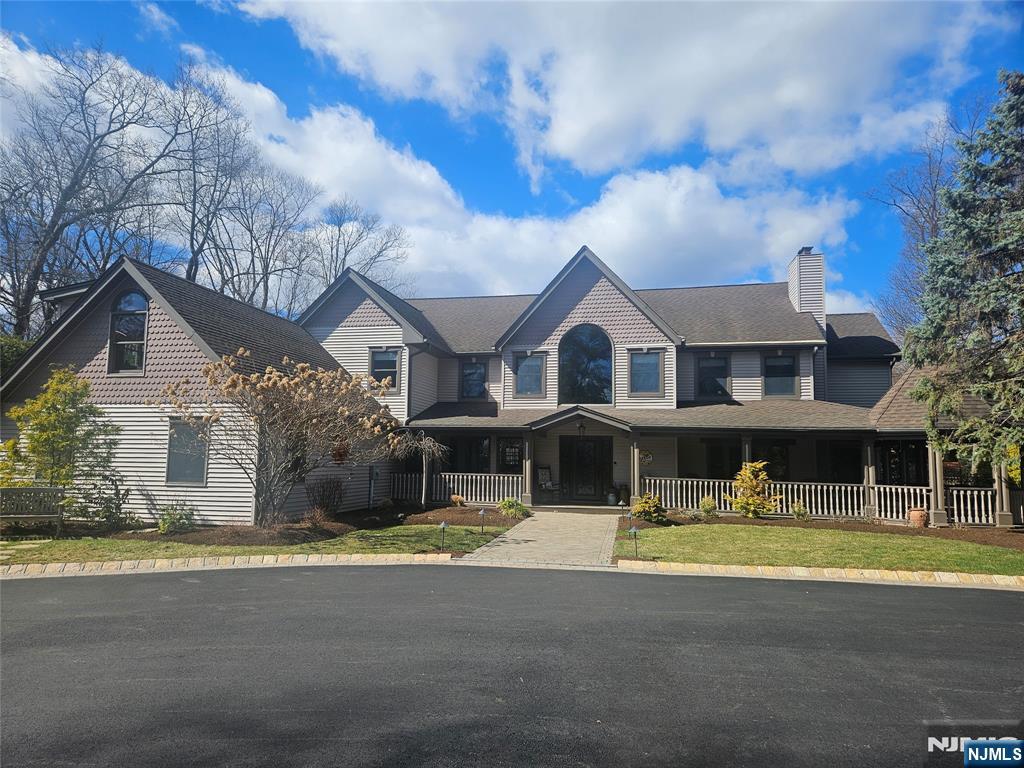 Homes for sale in Woodcliff Lake, NJ | 285 Chestnut Ridge Rd, Woodcliff Lake, NJ 07677 | MLS# 26003293