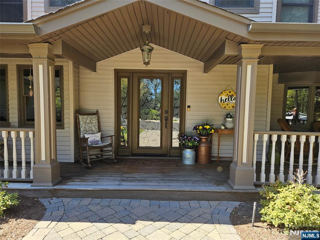 Homes for sale in Woodcliff Lake, NJ | 285 Chestnut Ridge Rd, Woodcliff Lake, NJ 07677 | MLS# 26003293