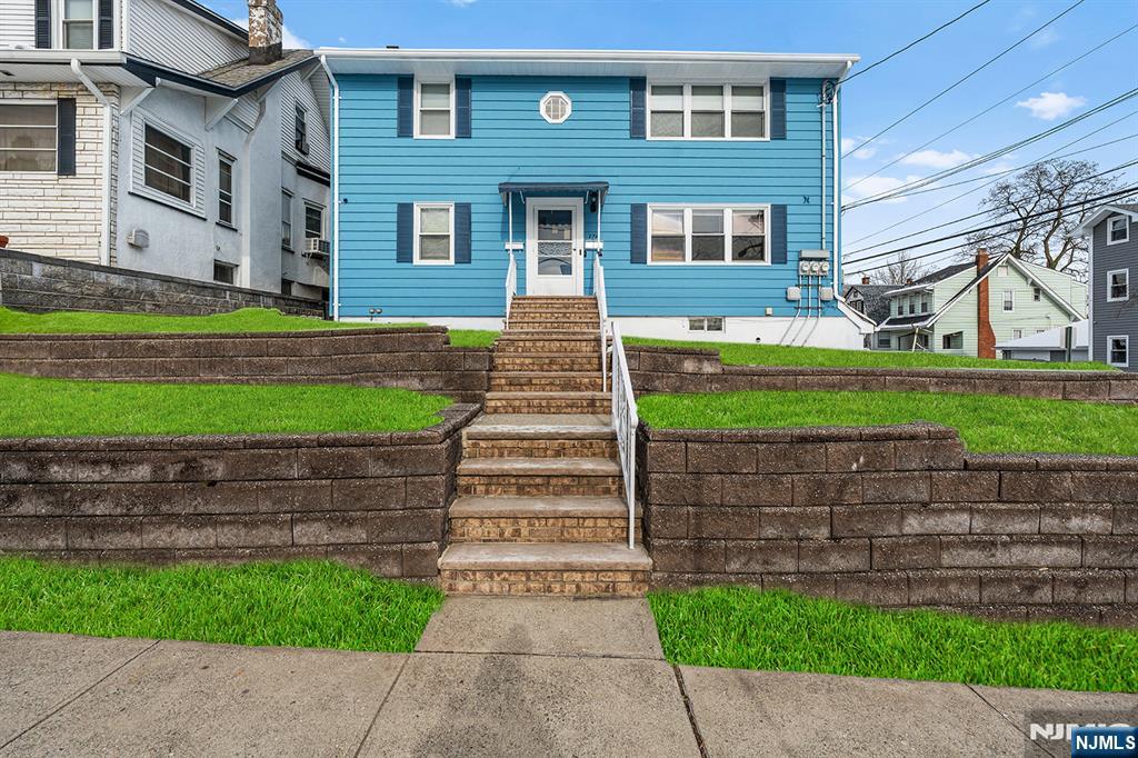 274 Greylock Parkway