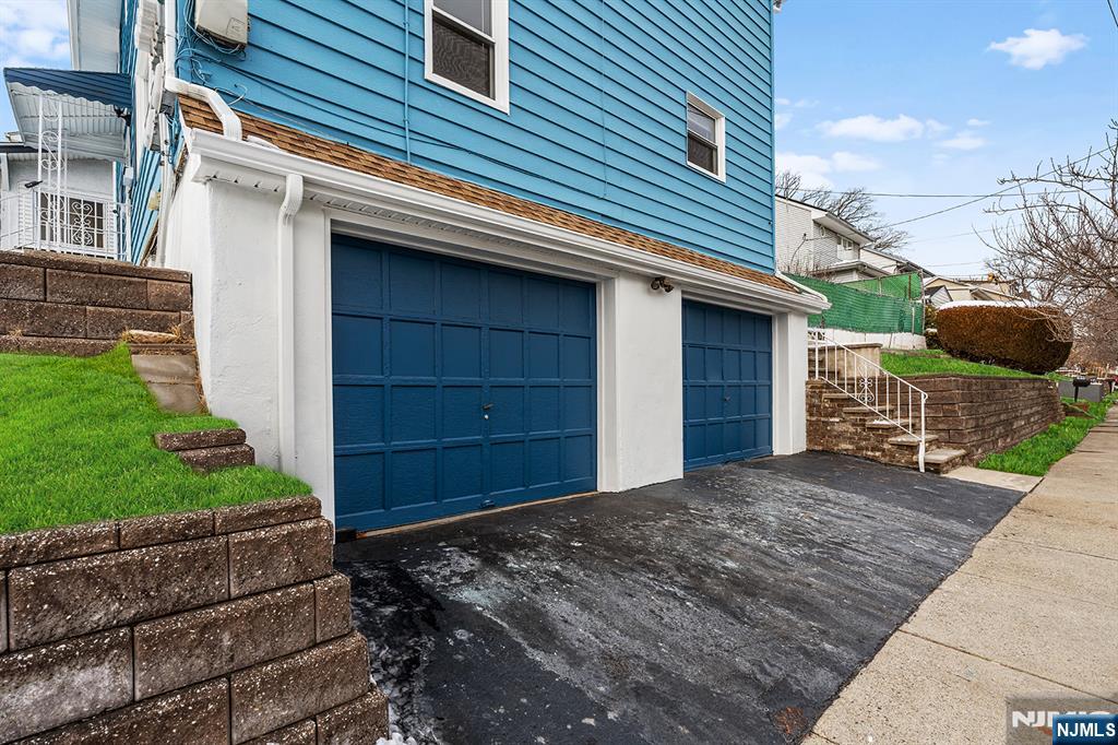 274 Greylock Parkway