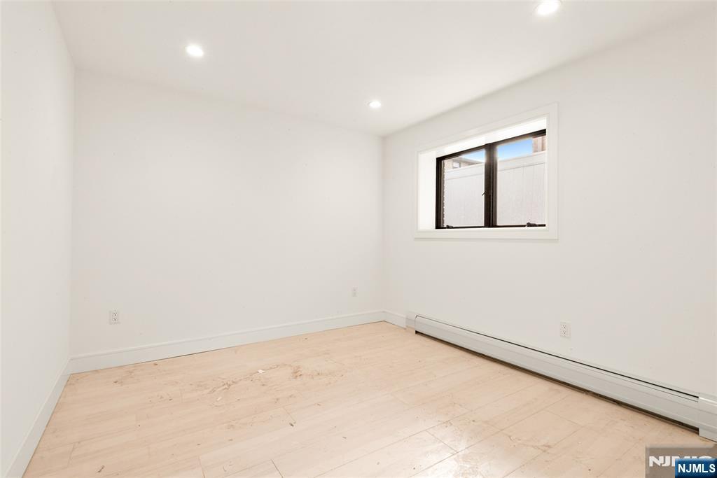 230 8th Street #A — photo 23