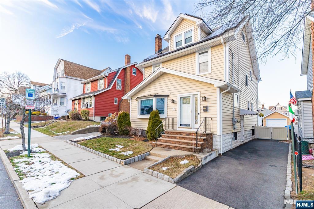 Homes for sale in Belleville, NJ | 350 Greylock Pkwy, Belleville, NJ 07109 | MLS# 26003326