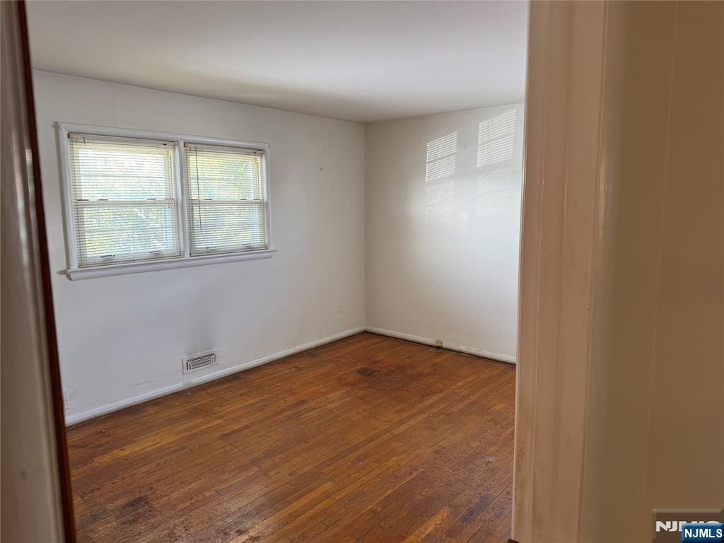 Homes for sale in Elmwood Park, NJ | 35 18th Ave, Elmwood Park, NJ 07407 | MLS# 26003365