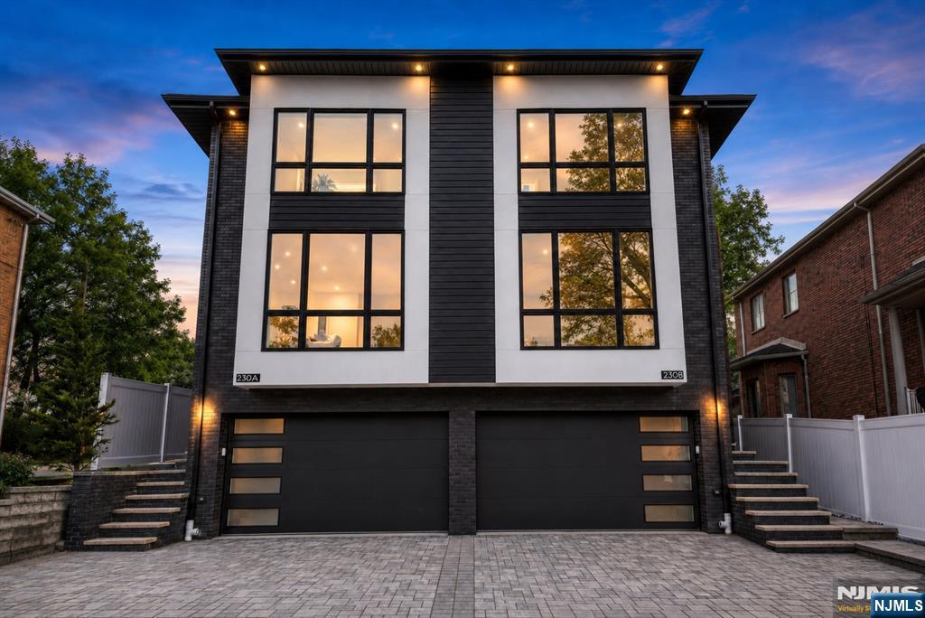230 8th St #B, Palisades Park, NJ 07650