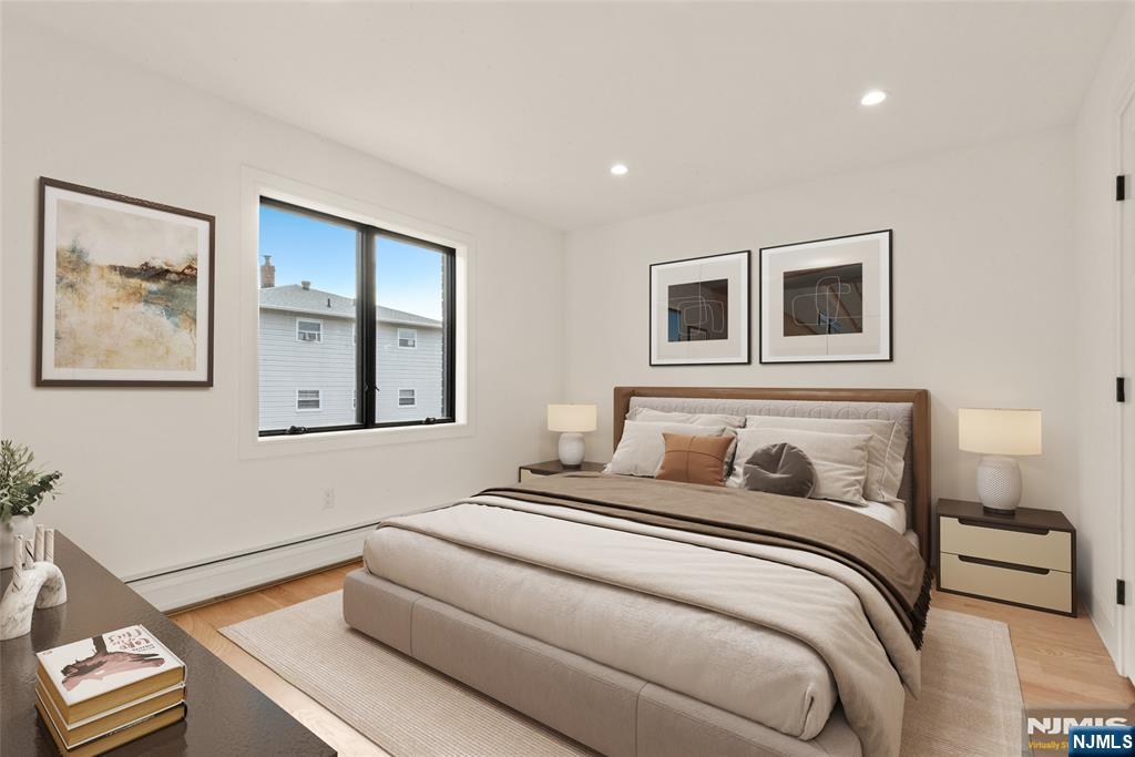 230 8th St #B, Palisades Park, NJ 07650
