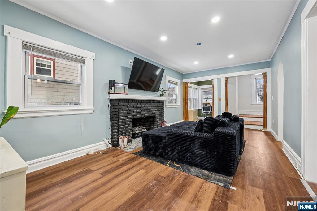 48 Laurel Avenue - Photo 3