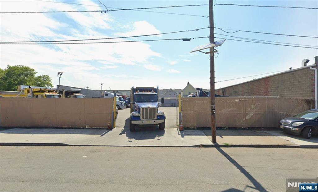 55 Esther St, Newark City, NJ, 07105-4714