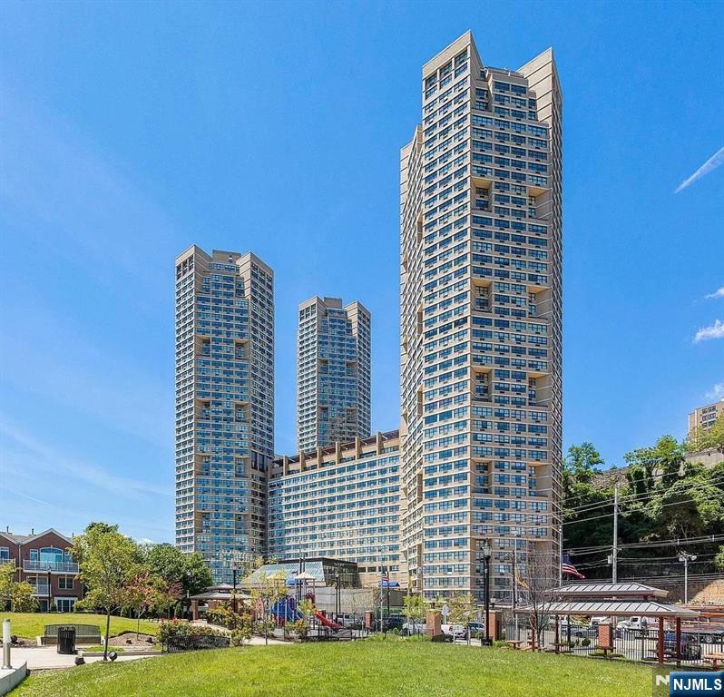 $299,999 Condo