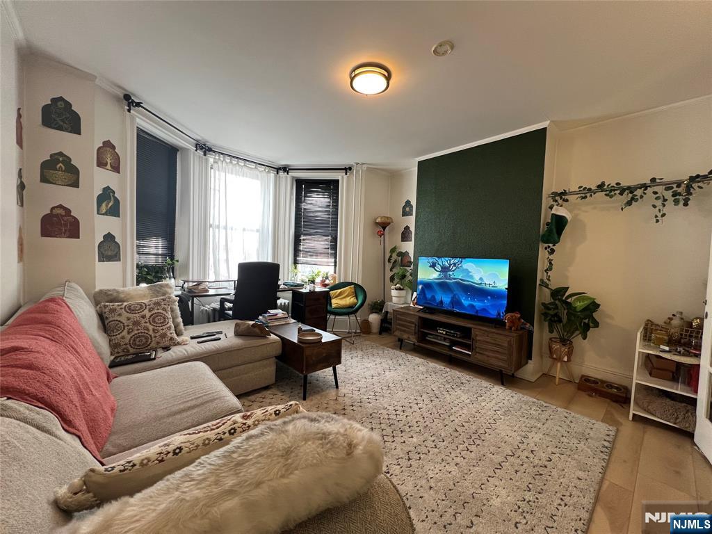 329 Centre Avenue - Photo 3