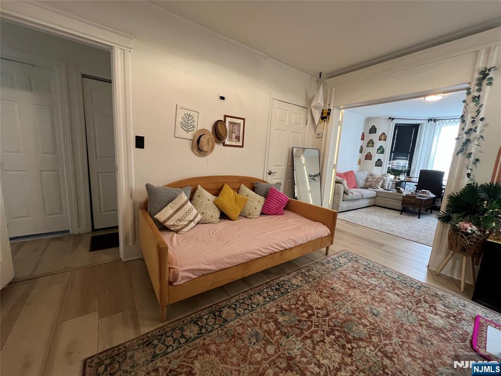 329 Centre Avenue - Photo 5